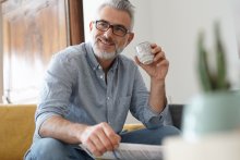 Auch bei Männern - übermässiger Kaffeegenuss fördert Harninkontinenz