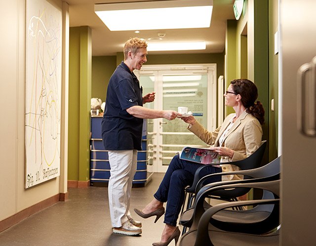Die Diagnose und Behandlung einer Blasenentzündung sollte ein Arzt vornehmen.